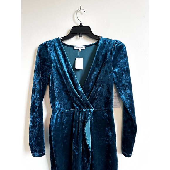 Vanity Room Velvet Long Sleeve Faux Wrap Mini Dress In Emerald Size M $168 - Picture 10 of 14